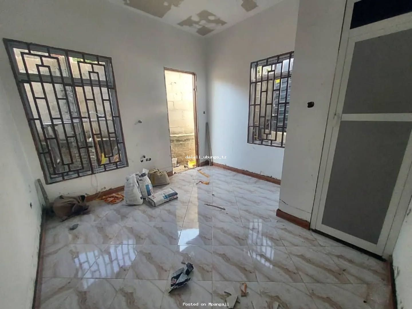 APARTMENT NZURI YA KISASA INAPANGISWA